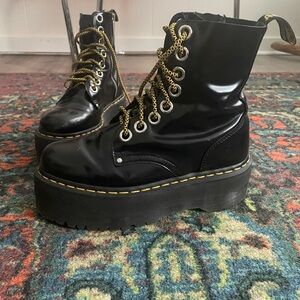 Dr. Martens Jadon Max